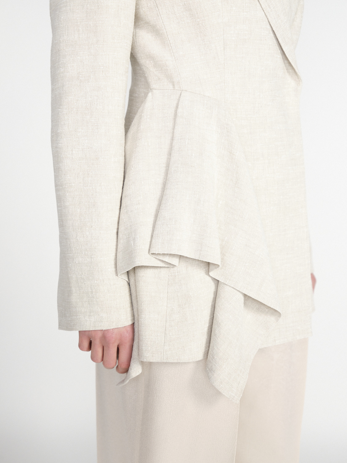 Sly010 Dilara – Blazer mit Volant-Detail 36 beige Sly010 Dilara – Blazer mit Volant-Detail 36 beige