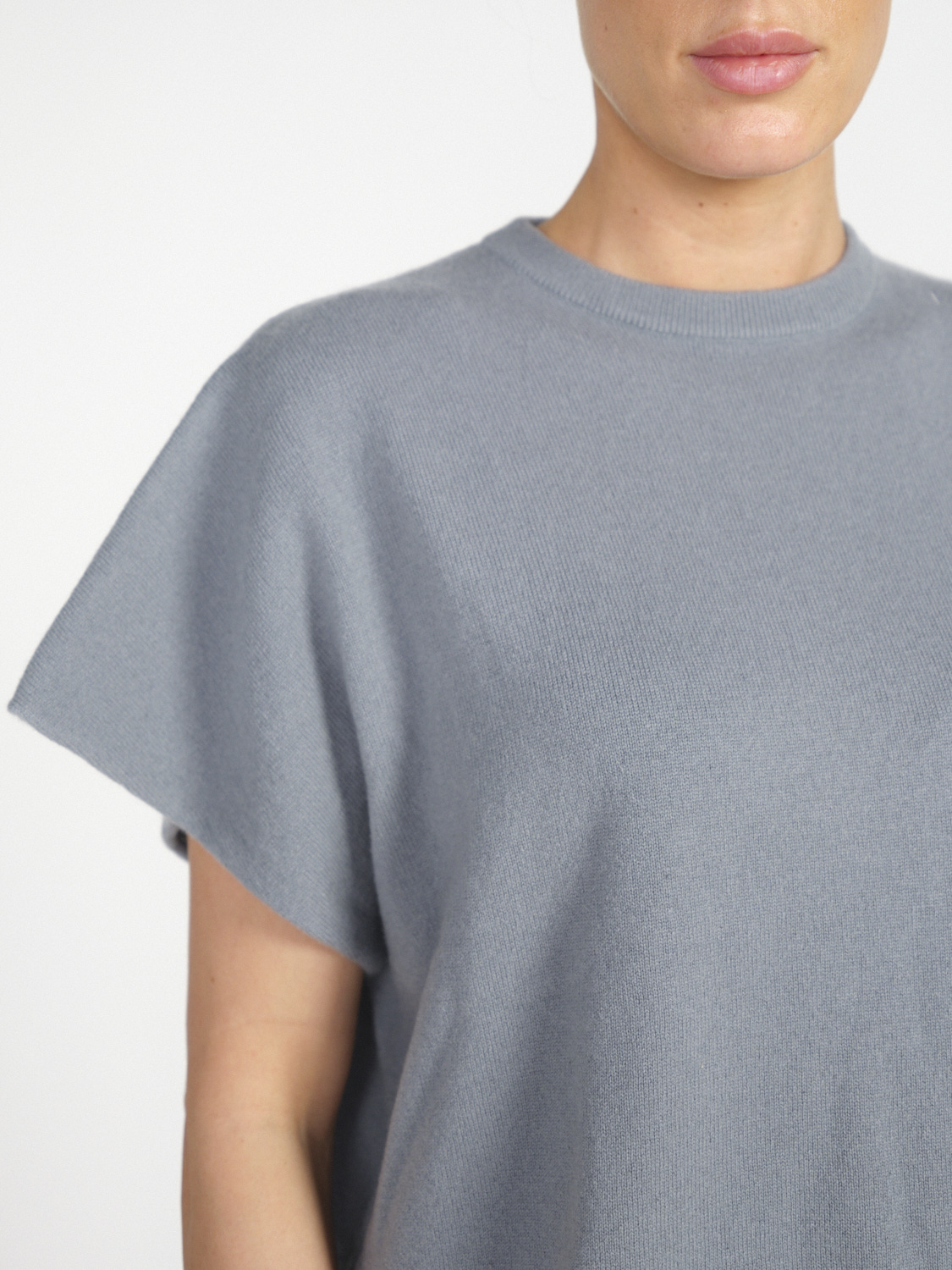 Extreme Cashmere Alma – Ärmelloses Oversized Shirt aus Cashmere   blau Taille unique