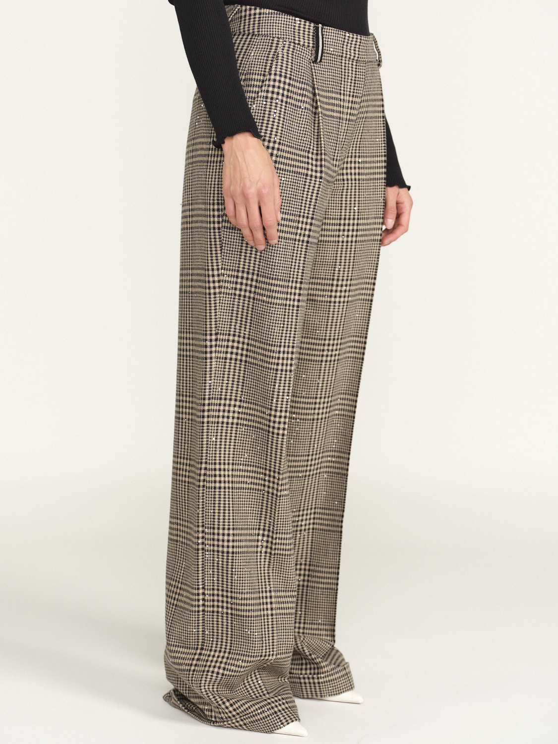 Lorena Antoniazzi Classic pleated pants with houndstooth pattern and sequins  beige 38