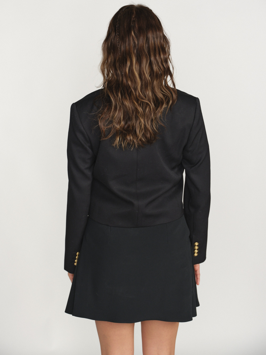 Nili Lotan Maurine – Blazerjacke mit aufgesetzten Brusttaschen schwarz 34