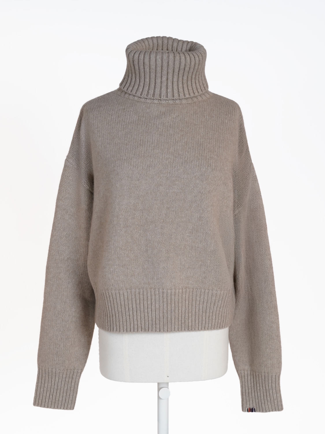 Extreme Cashmere No. 434 Crop – Turtleneck sweater beige One Size