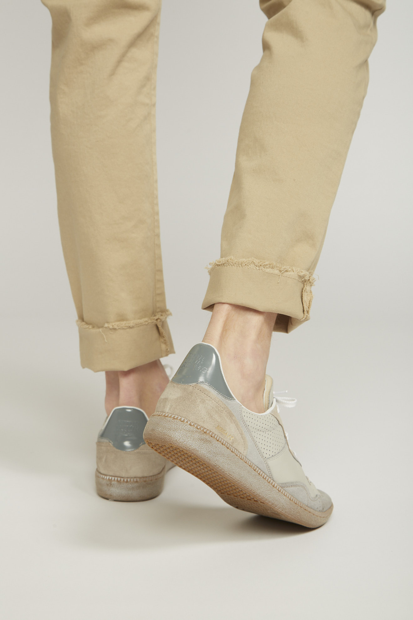 hidnander shoes beige white&grey details leather model back