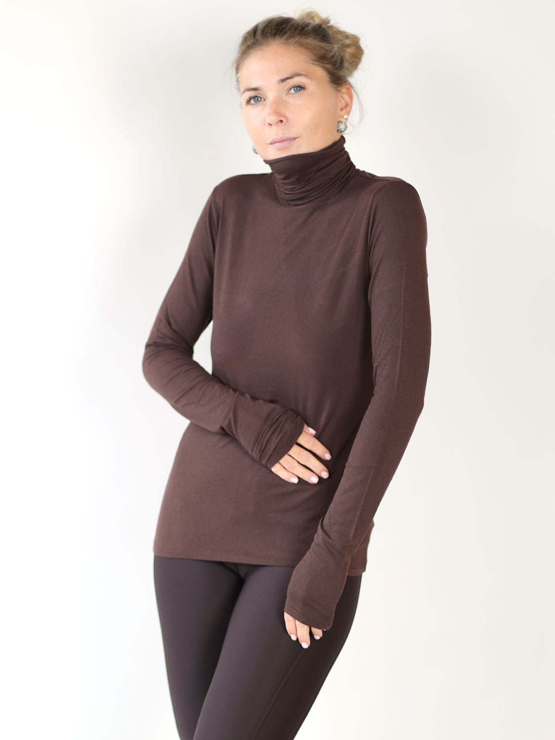 Dorothee Schumacher Chic Comfort – Longsleeve mit Rollkragen  braun M
