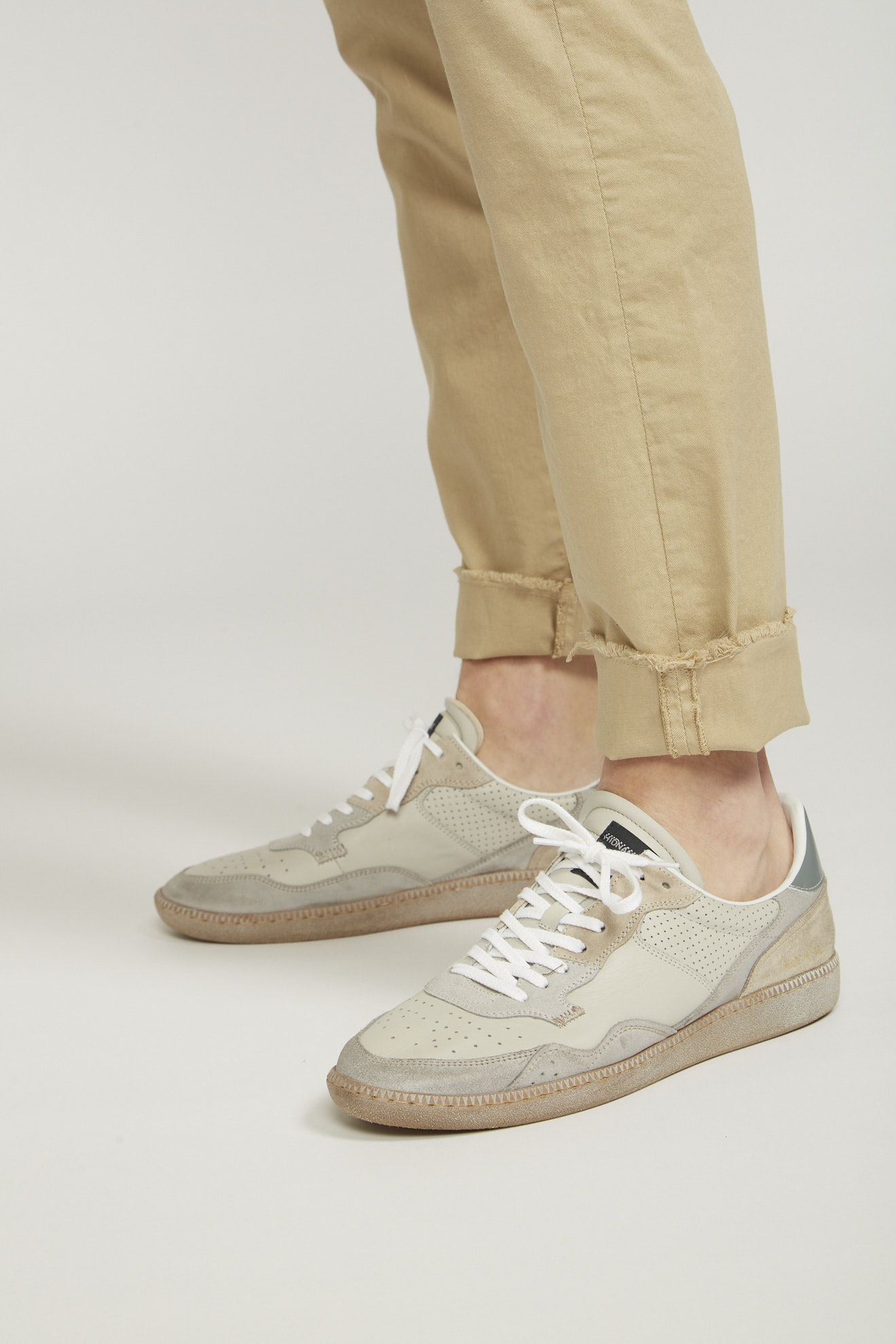 hidnander shoes beige white&grey details leather model side