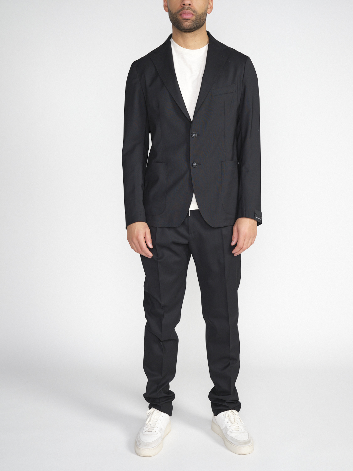 TAGLIATORE Casual suit made of virgin wool  black 52
