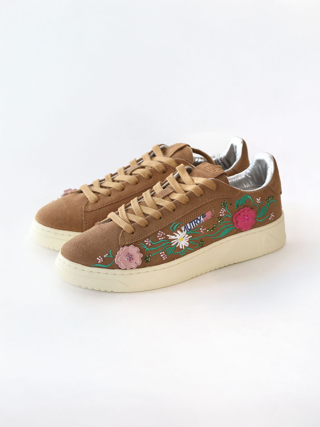 Autry Dallas – Shoes with floral pattern 36 beige