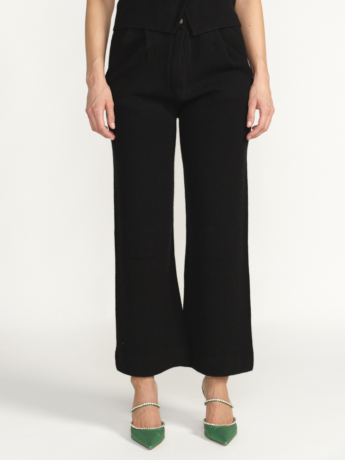 Gitta Banko Wide leg pants with elastic waistband made of wool black XS/S