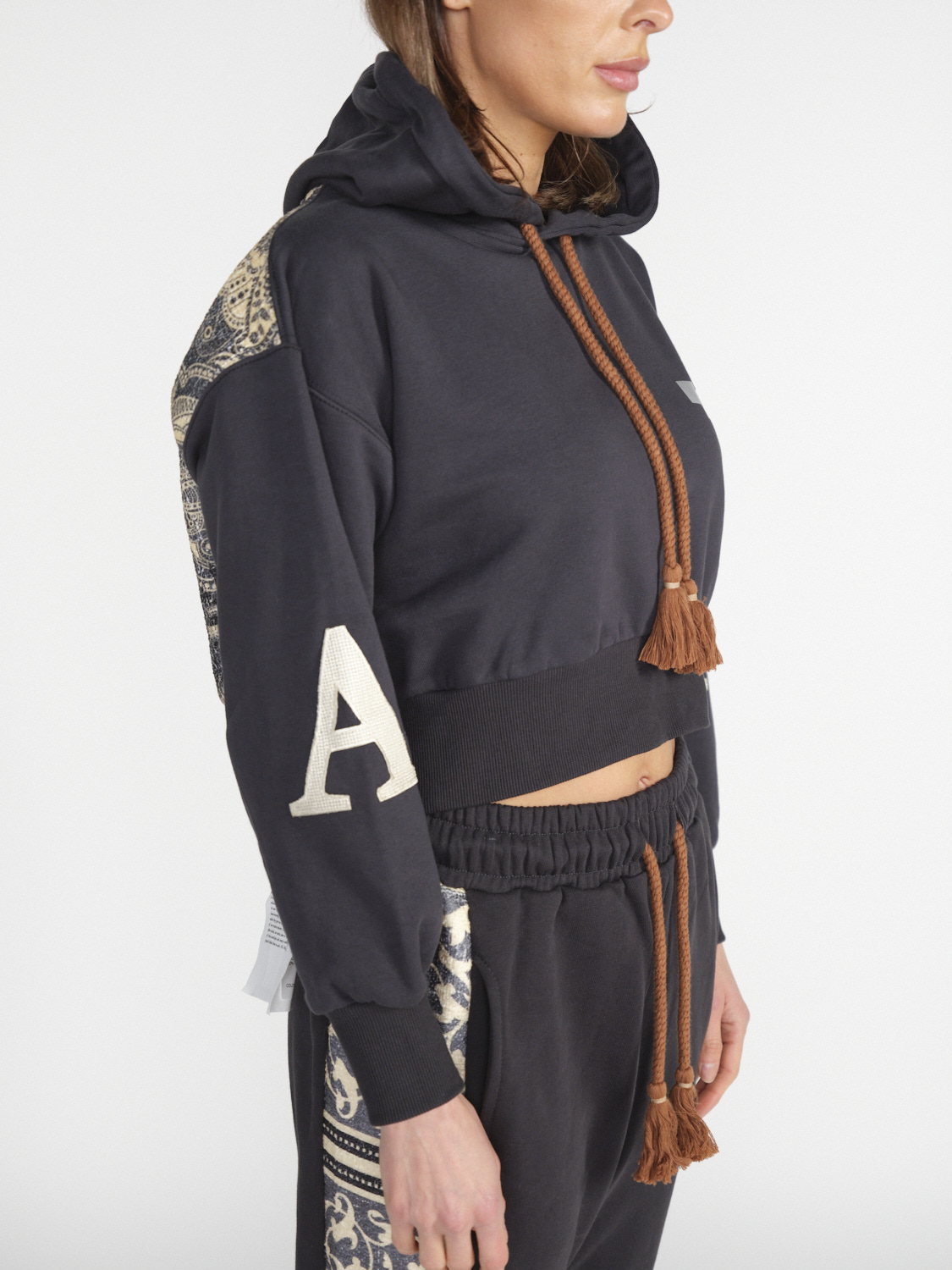 Al Ain Ahox - Cropped Hoodie mit Muster  schwarz XS/S