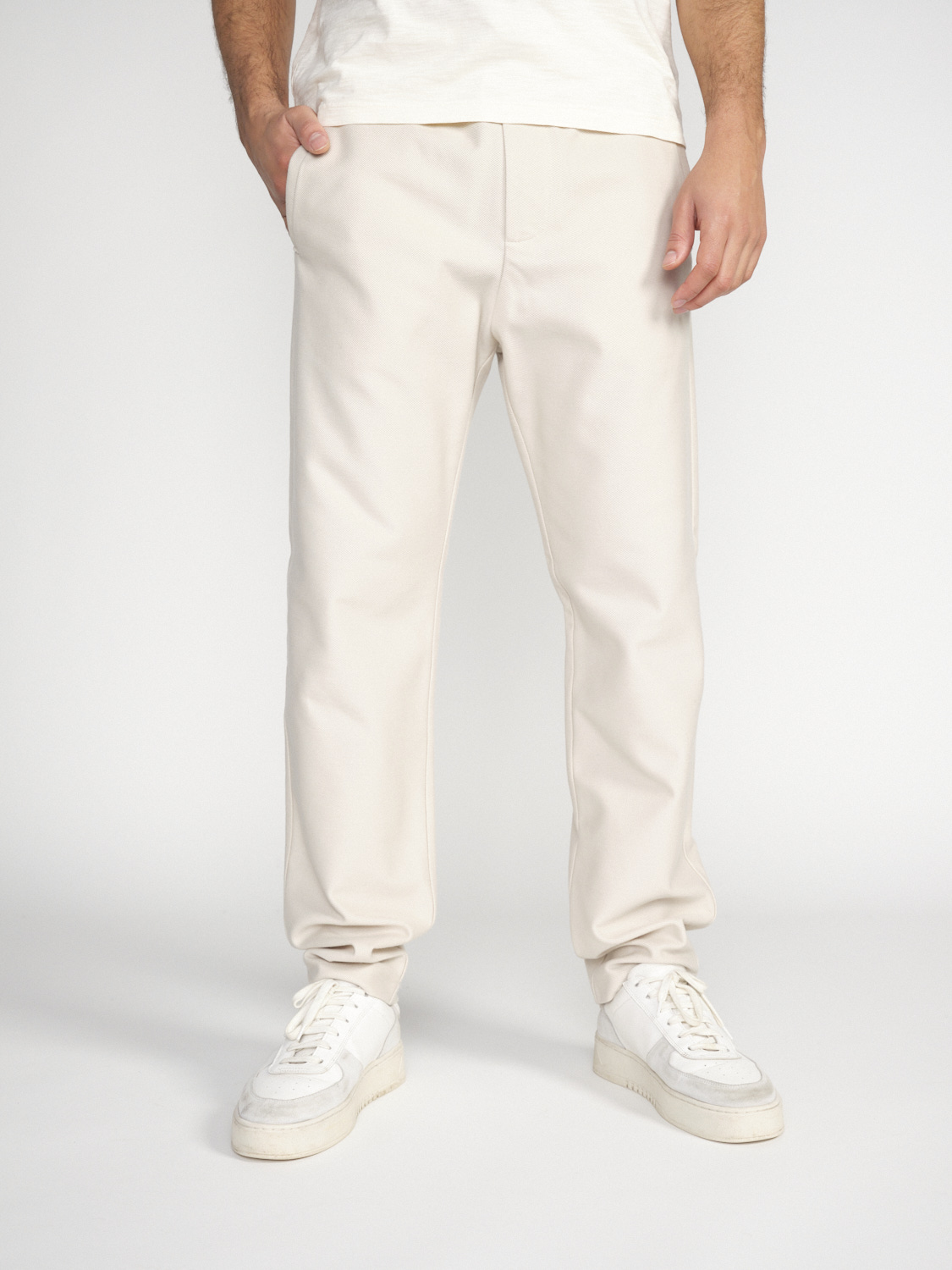 Harris Wharf London Jogging Twill – Baumwoll-Hose im Jogging-Stil   crema 50