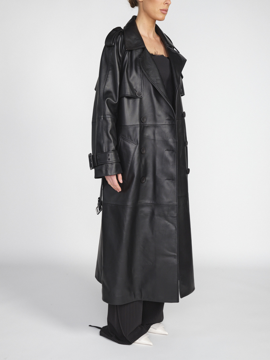 Arma Toledo – Oversized leather coat with tie belt  black 36