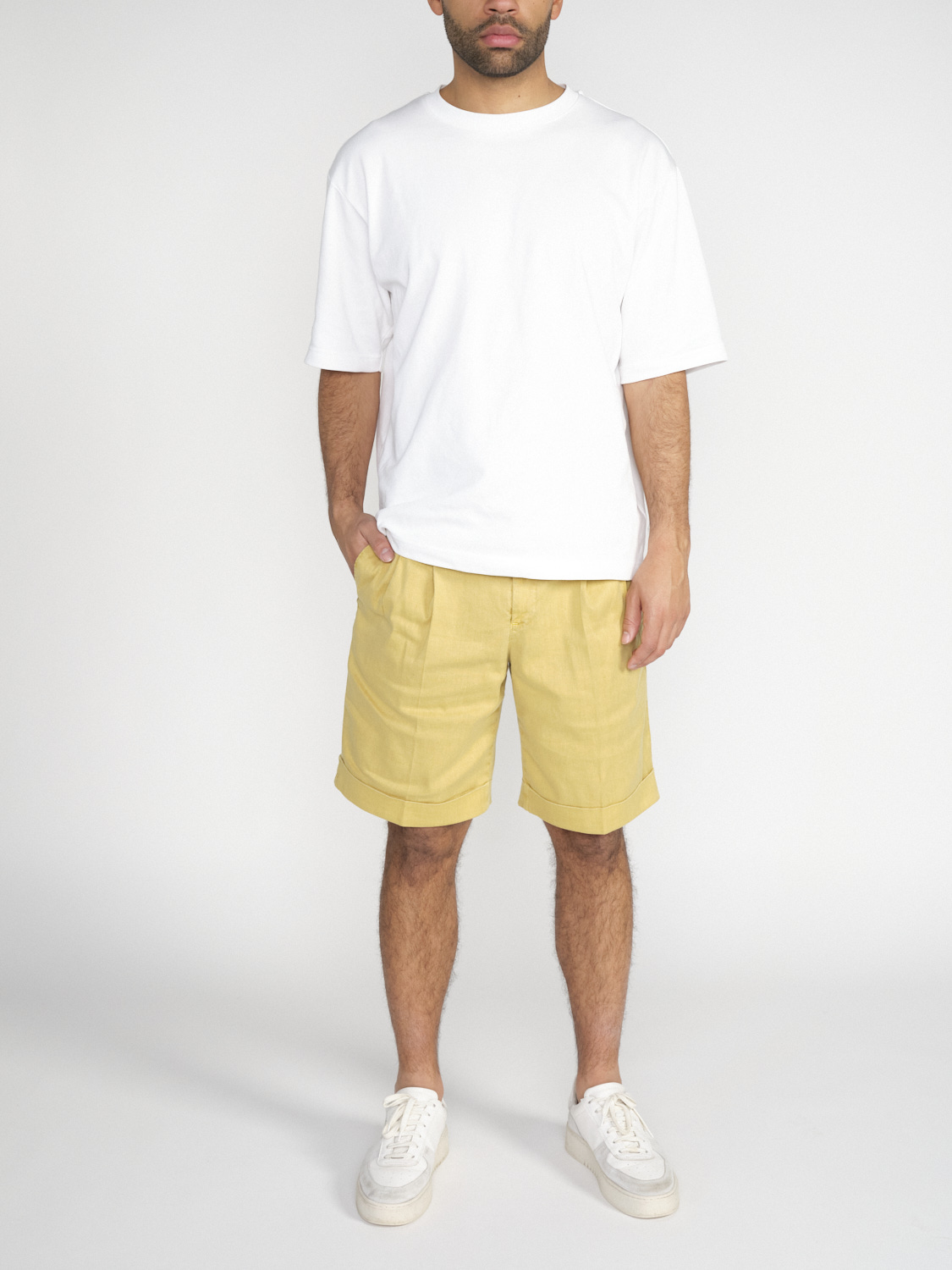 PT Torino Shorts aus Leinen-Baumwoll-Mix   gelb 46