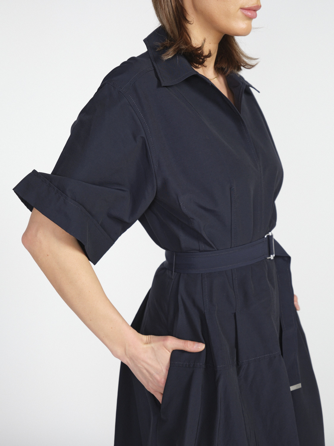Simkhai Denna – Midikleid mit Taillengürtel 36 blau Simkhai Denna – Midikleid mit Taillengürtel 36 blau