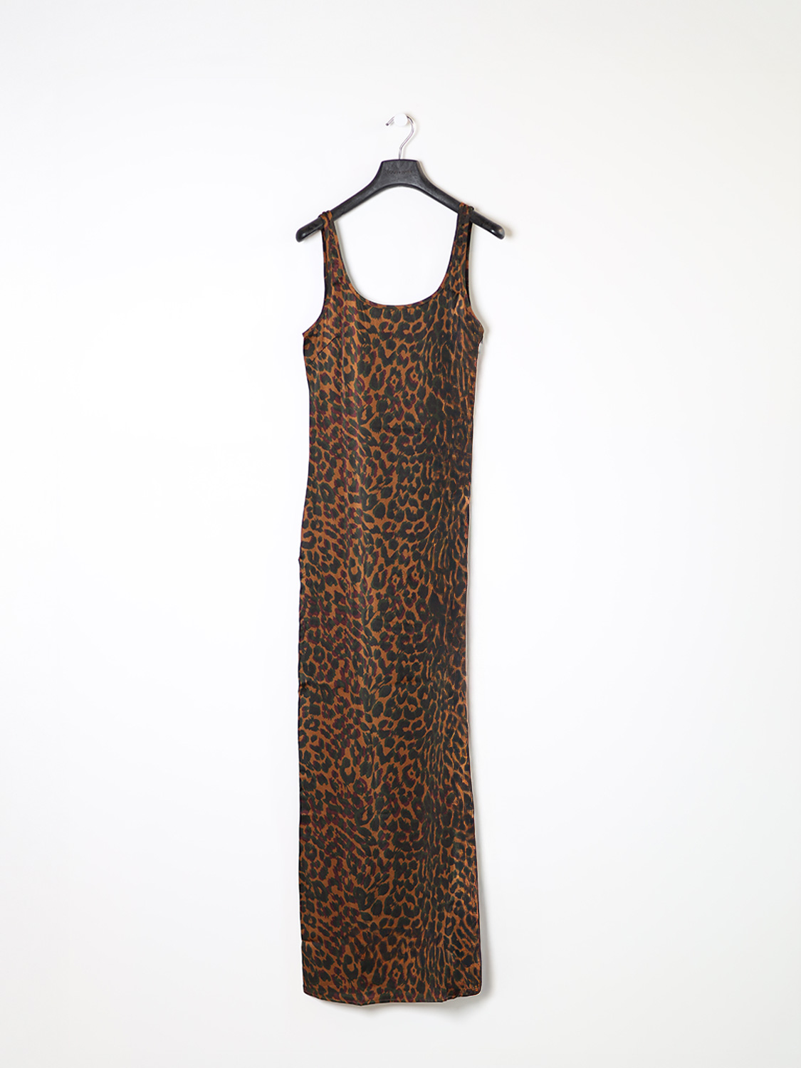 Long dress with leopard print