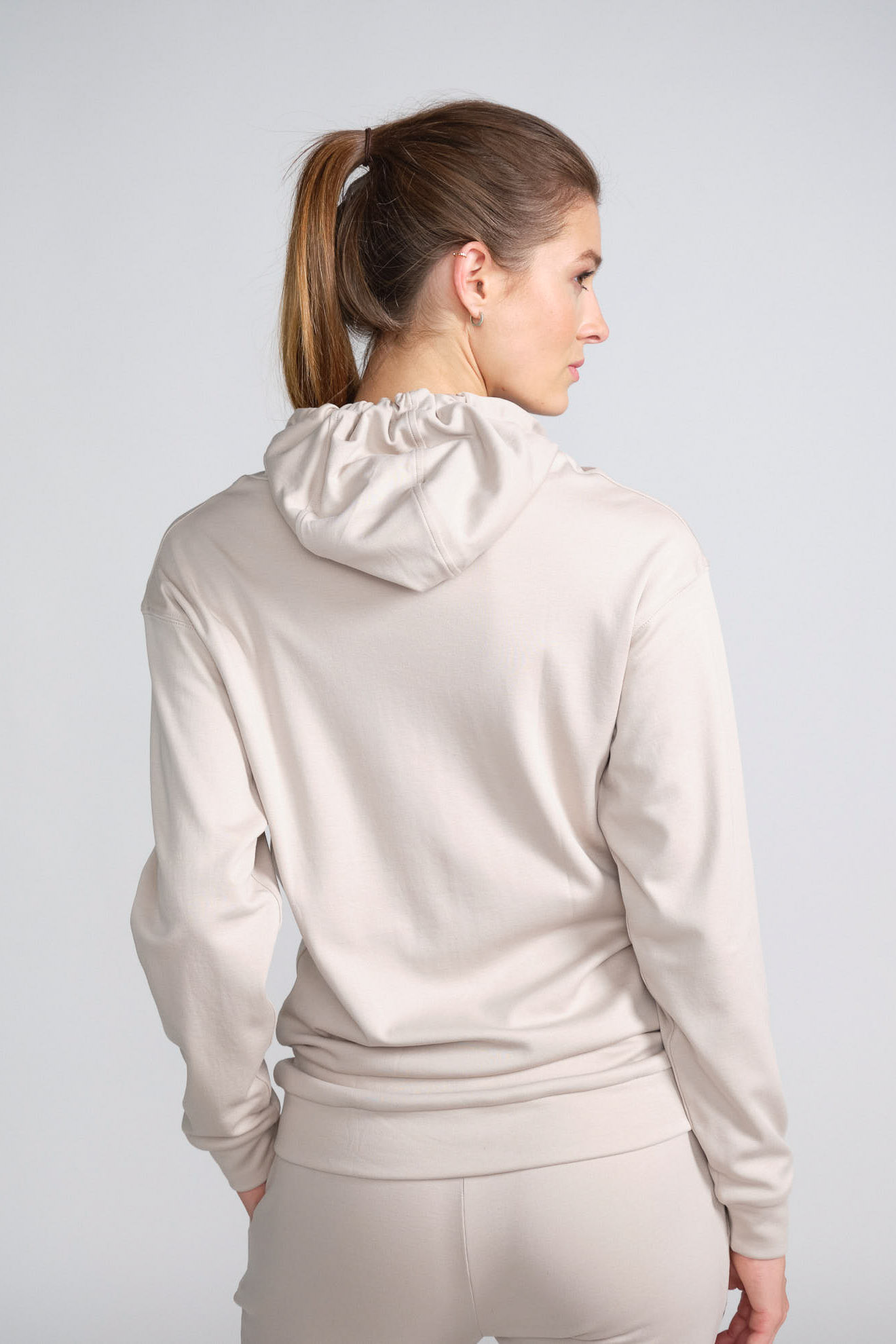 stefan brandt hoodie beige plain cotton model back