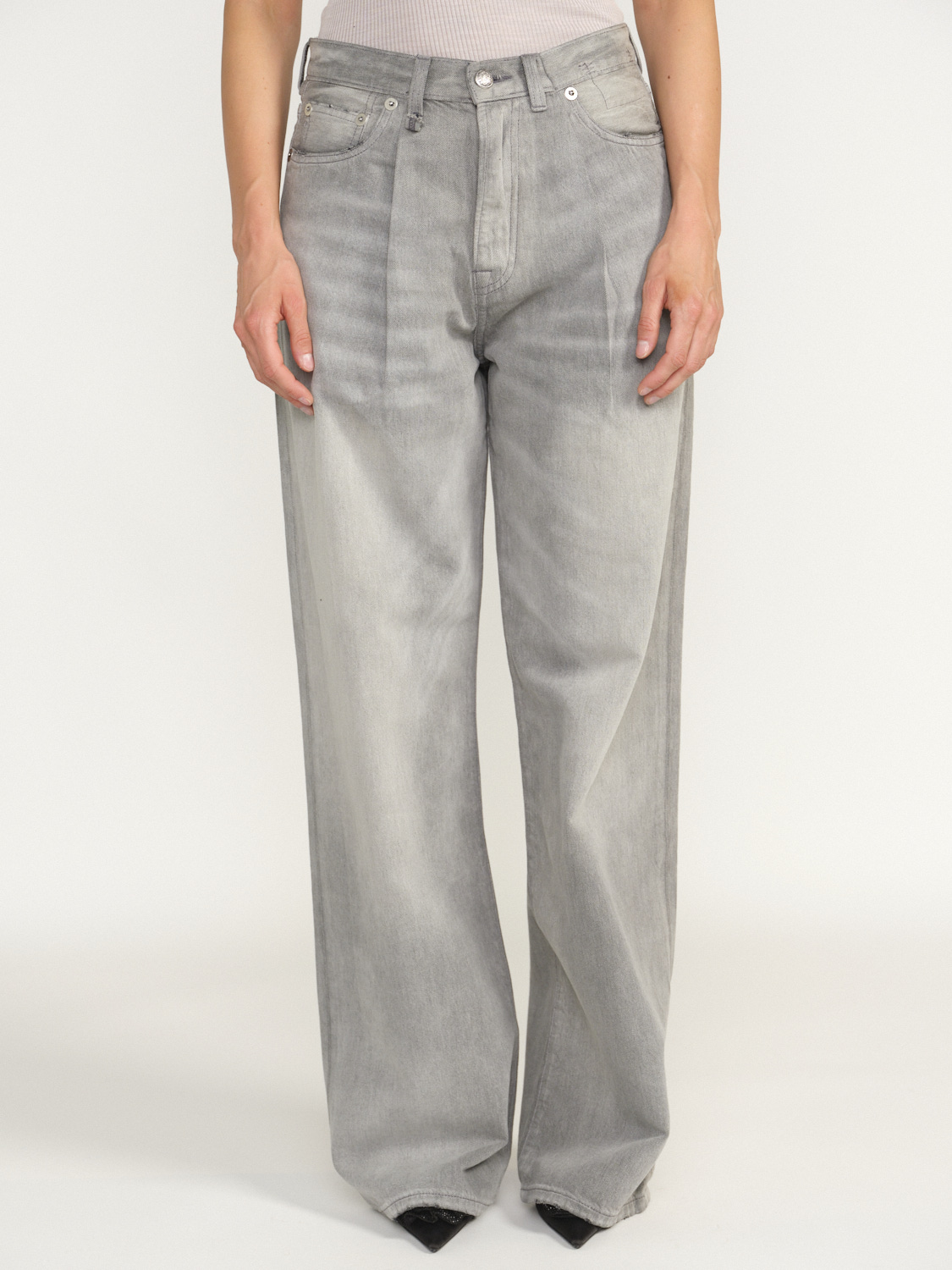 R13 Damon - Pantaloni in denim con pinces e gamba svasata grigio 25