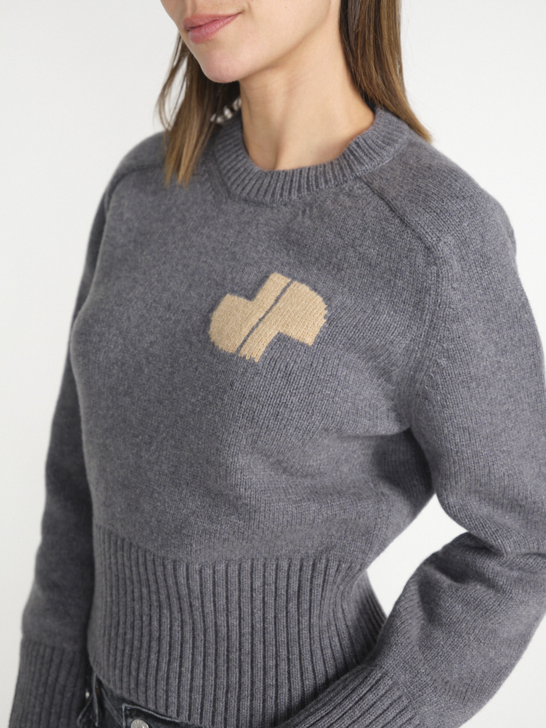 Patou Sweater made from a wool and cashmere mix loui.rocks