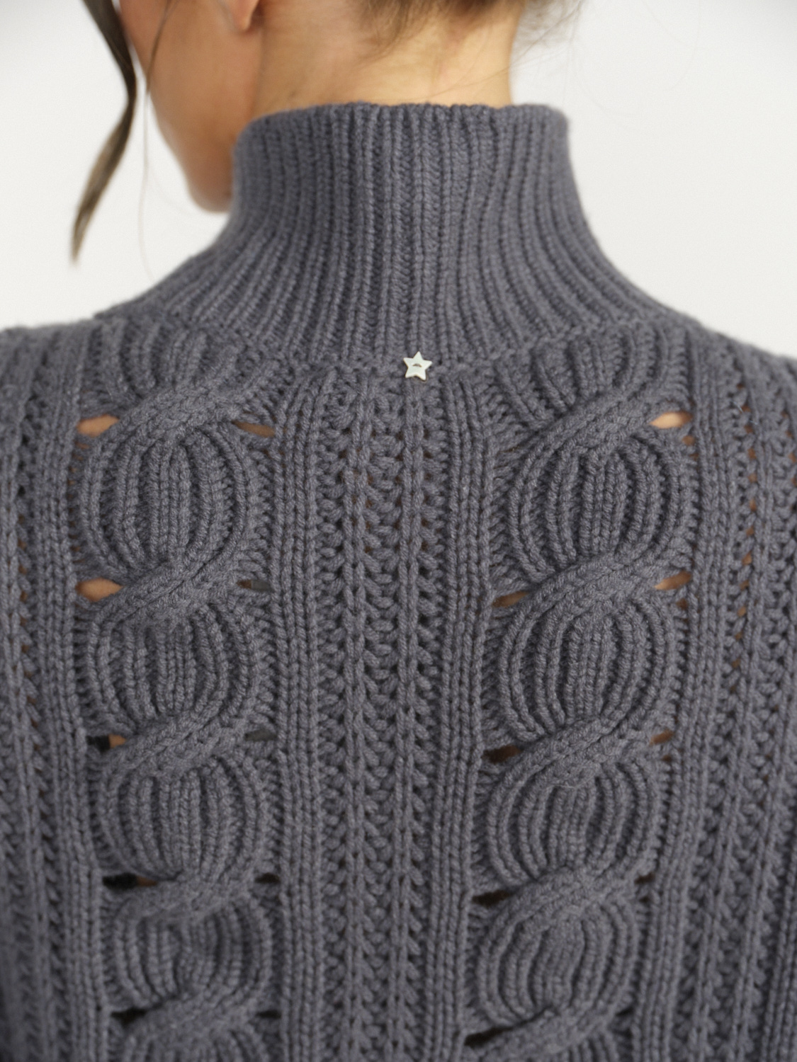 Lorena Antoniazzi Woven cardigan with zipper in virgin wool black 38