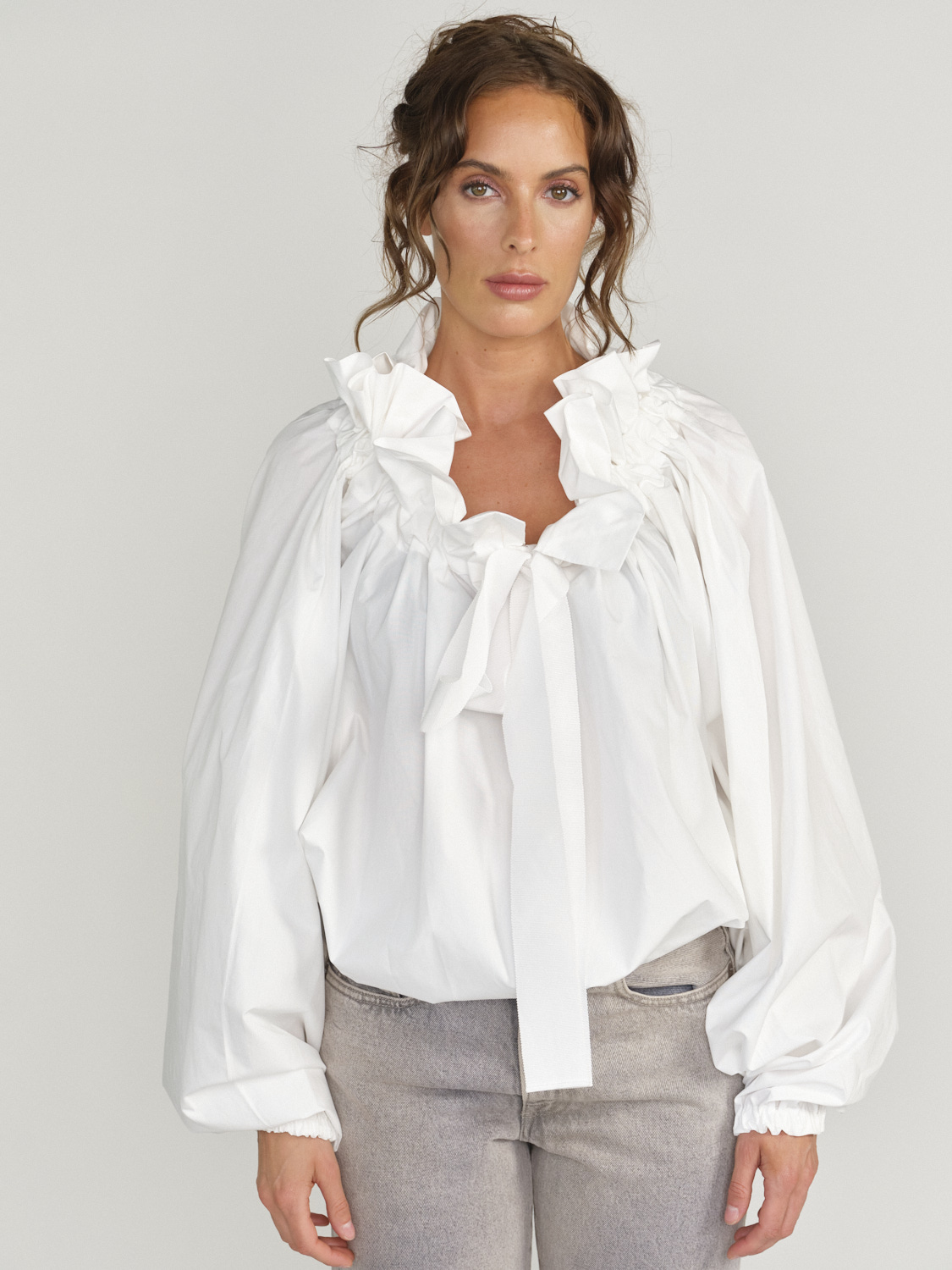 Patou Gros Grain - Oversized blouse with ruffle collar white S/M