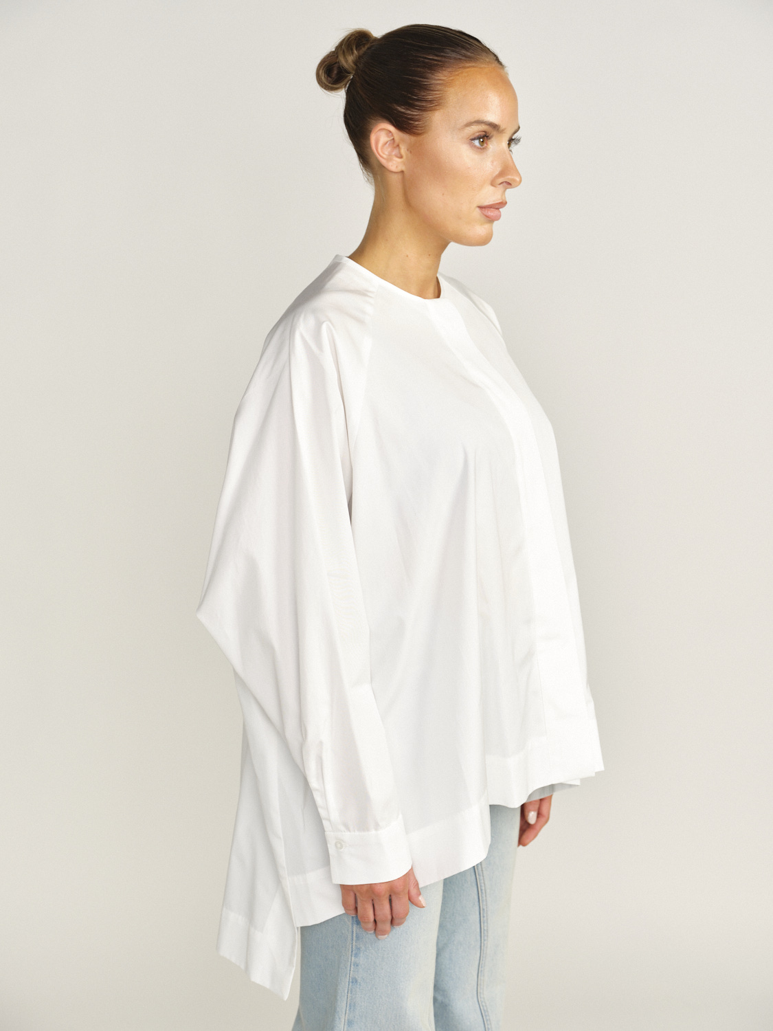 Eva Mann Oversized straight cut cotton blouse white 34