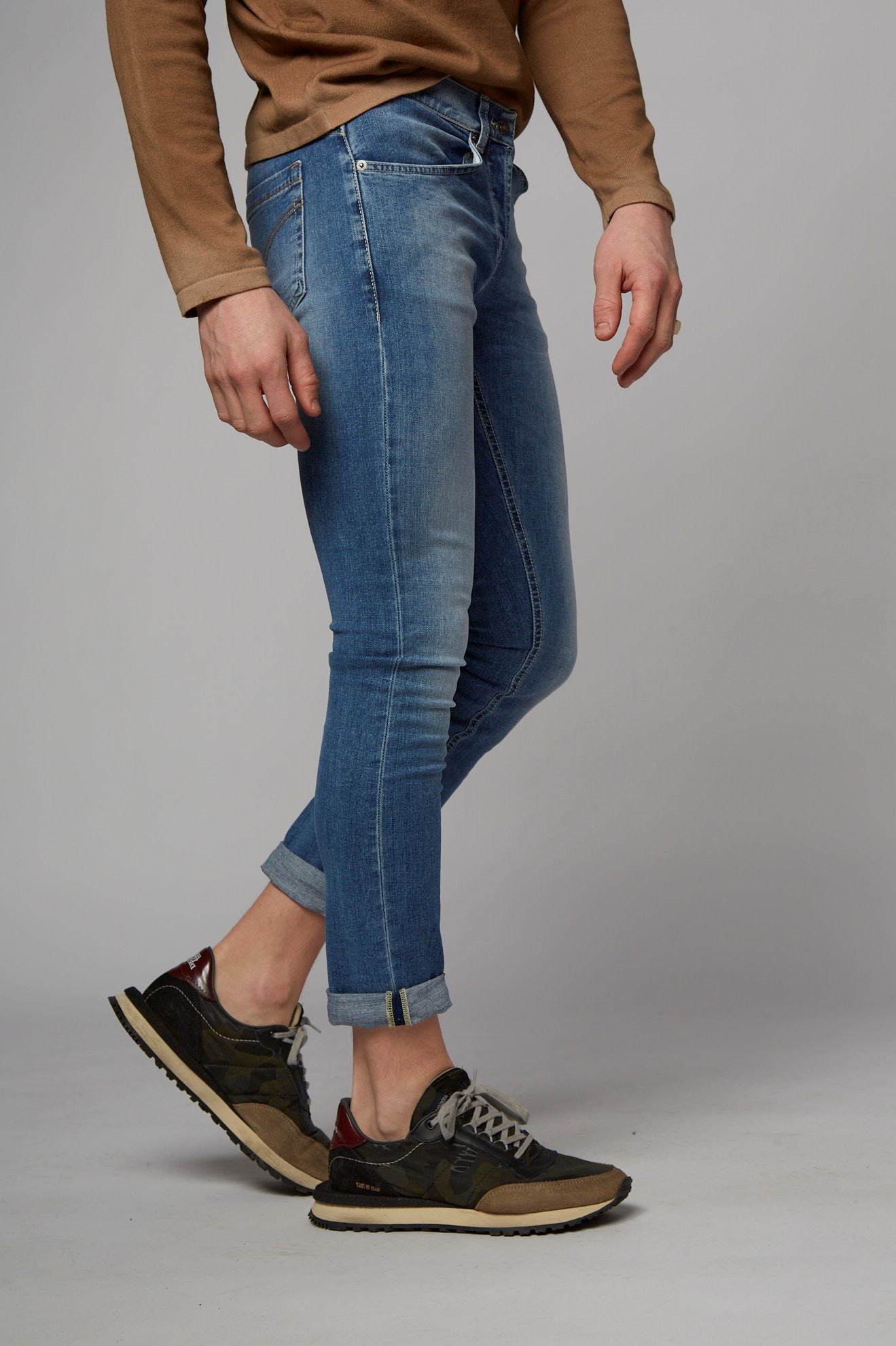 dondup jeans denim plain jeans model side