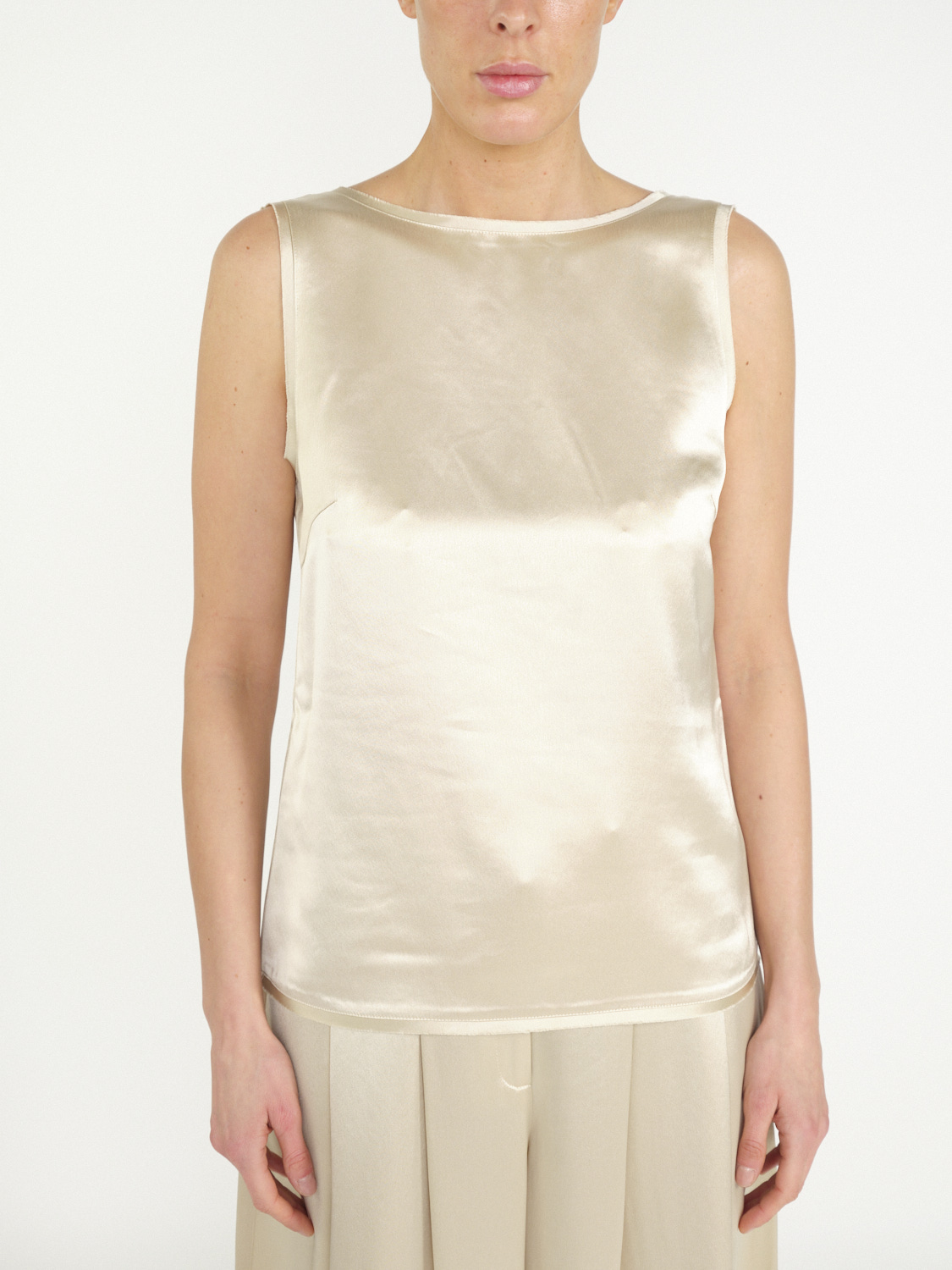 By Malene Birger Aubri – Lockeres Satin-Top 36 creme