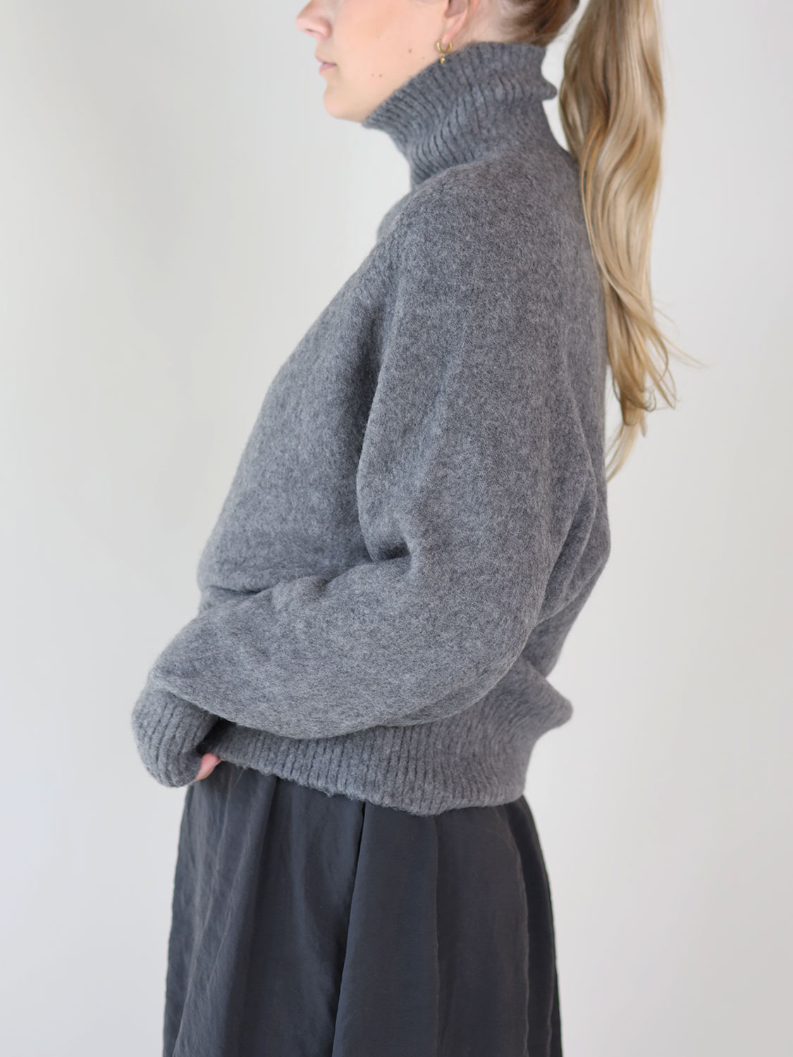Avant Toi Cashmere blend turtleneck sweater blue S