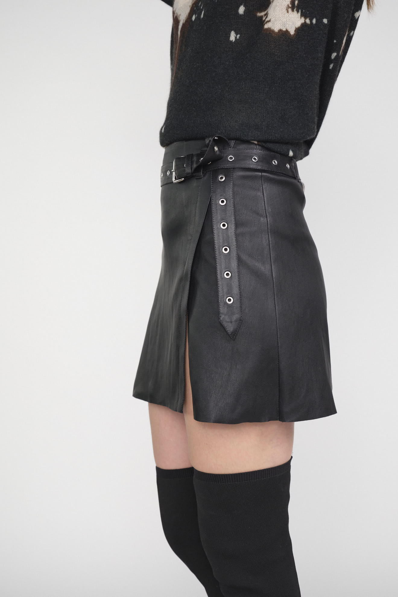 jitrois skirt black buttoned leather
