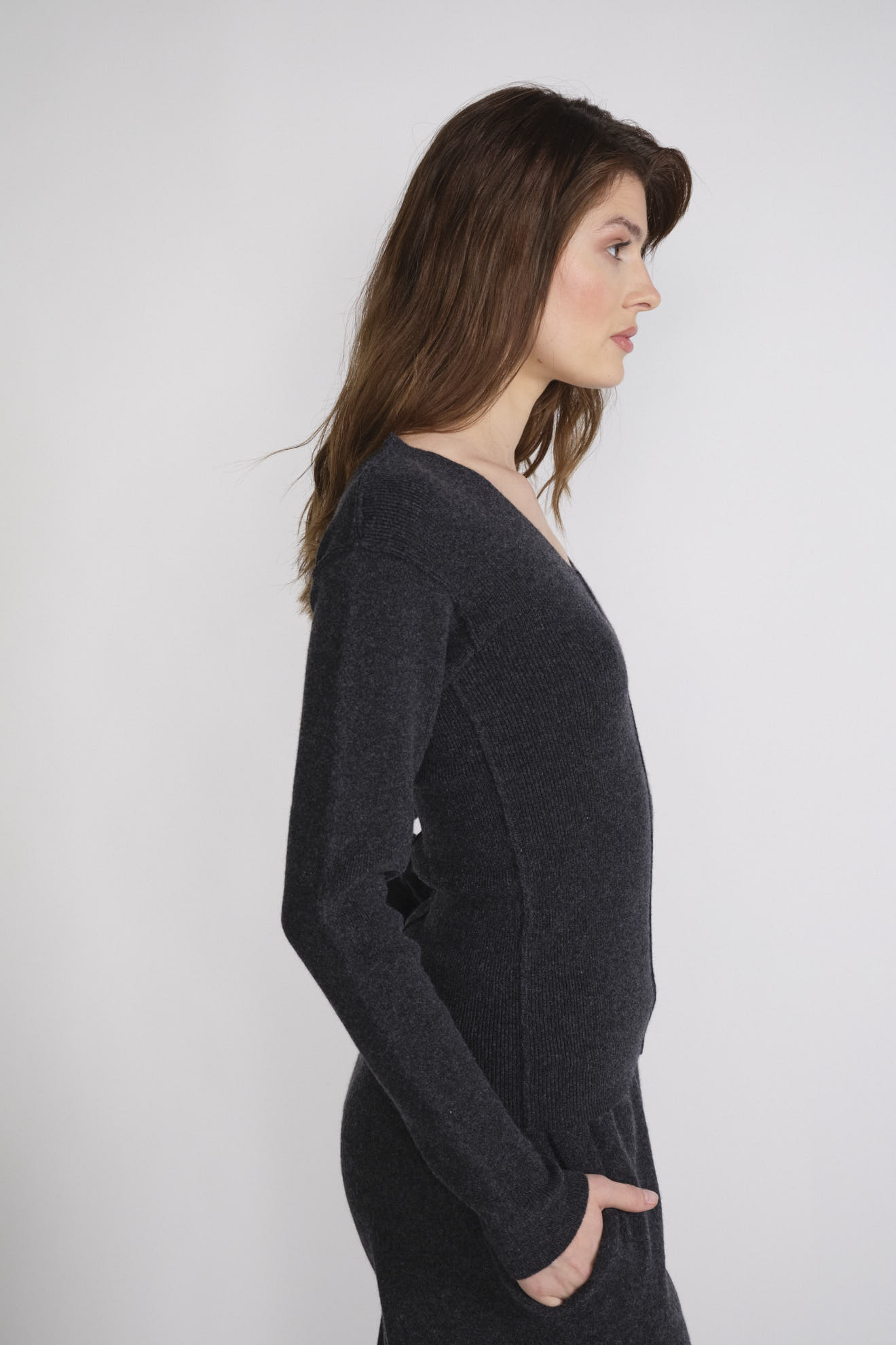 Extreme Cashmere n° 253 Lady - Figure-hugging cashmere jumper Extreme Cashmere n° 253 Lady - Figure-hugging cashmere jumper