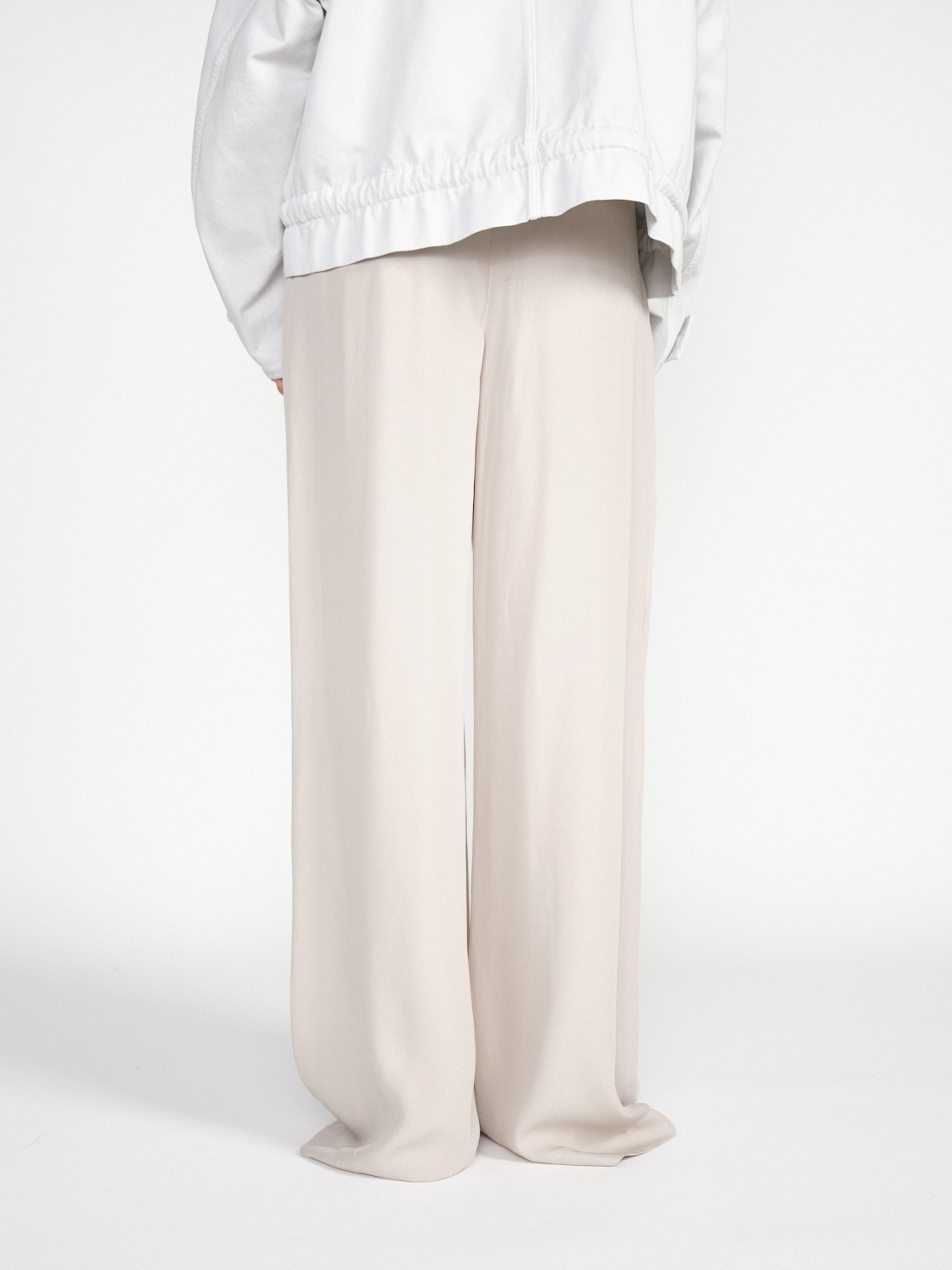 Frame Pleated – Trousers with pleated waist  beige 38