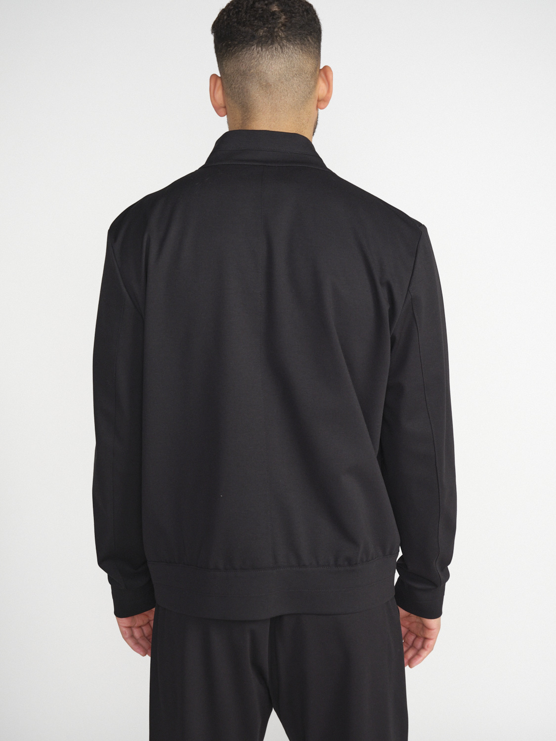 Harris Wharf London Bomber Techno – tech fabric bomber jacket  black 52