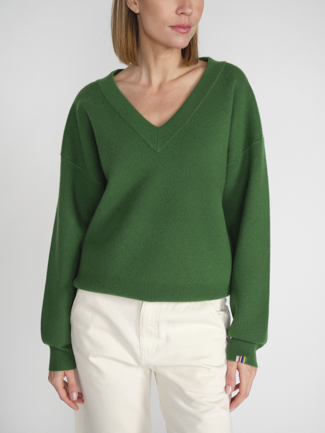 Extreme Cashmere N° 316 Lana – Doubleface-V-Neck-Pullover aus Kaschmir  grün One Size