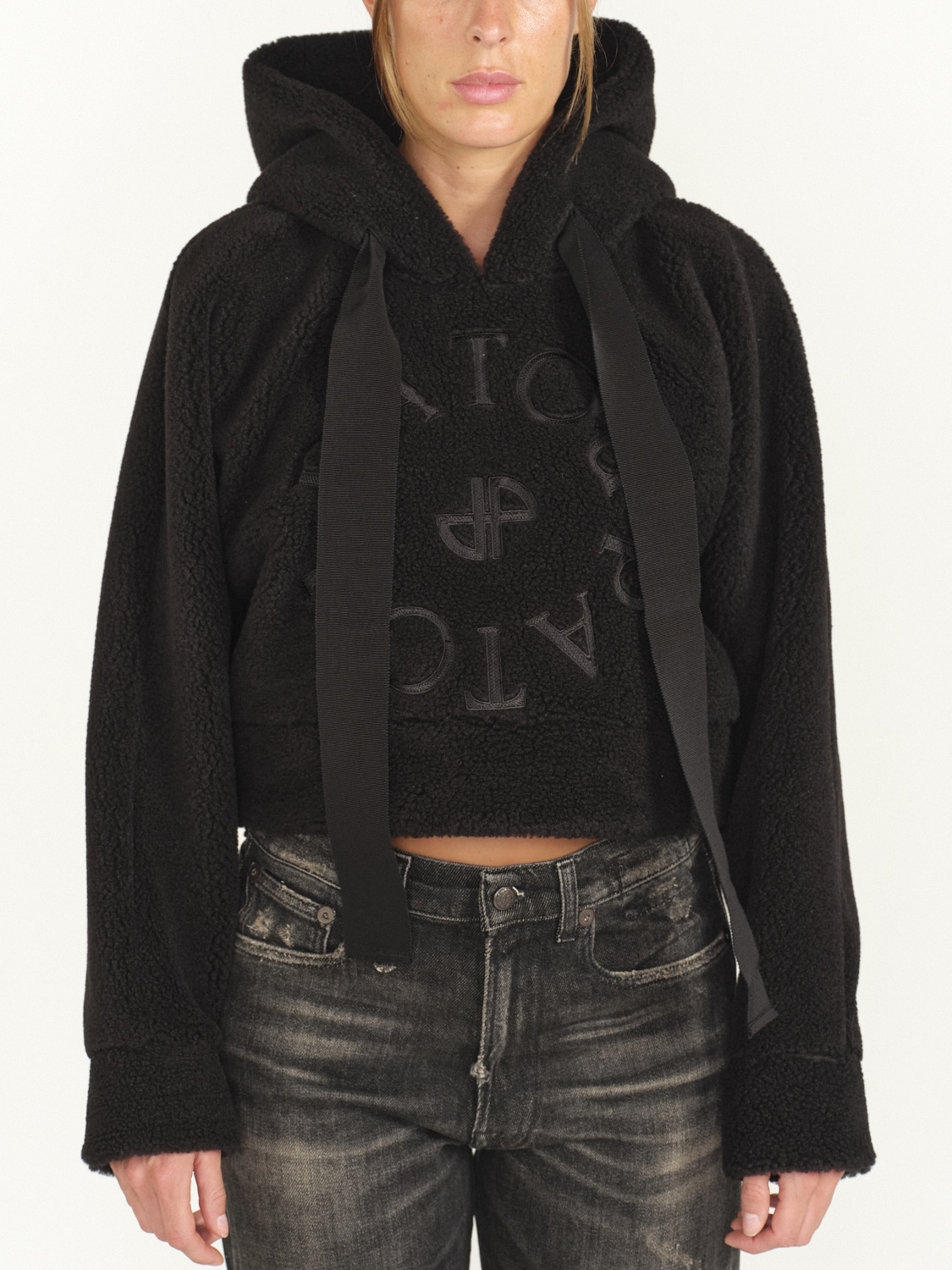 Patou Cropped hoodie with logo patch and hood  black M