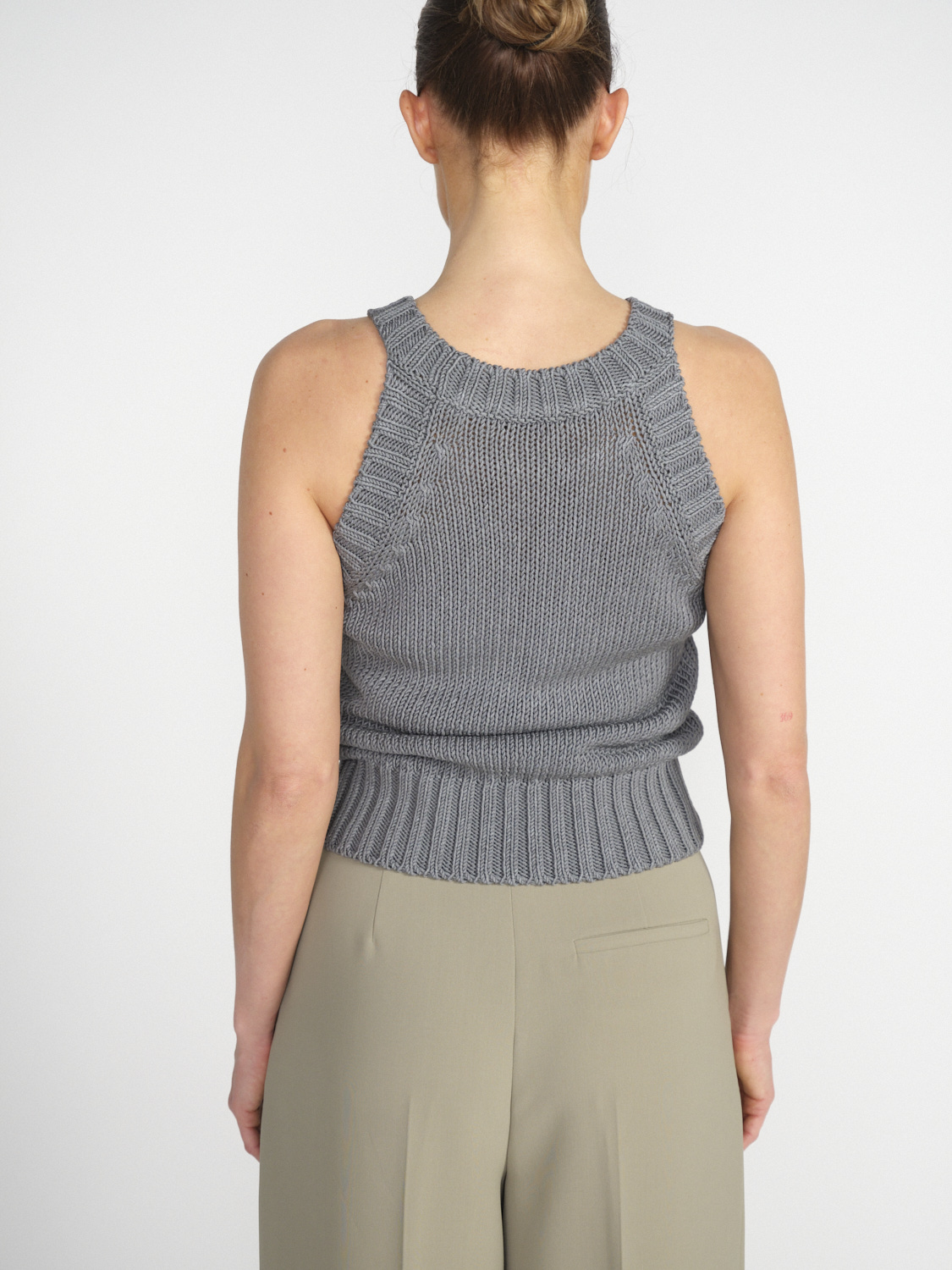 Iris von Arnim Suza – knitted top made from a silk and cotton mix  grey M
